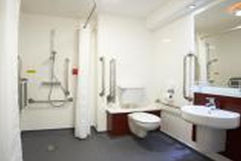 Travelodge Cardiff Central Queen Street Luaran gambar