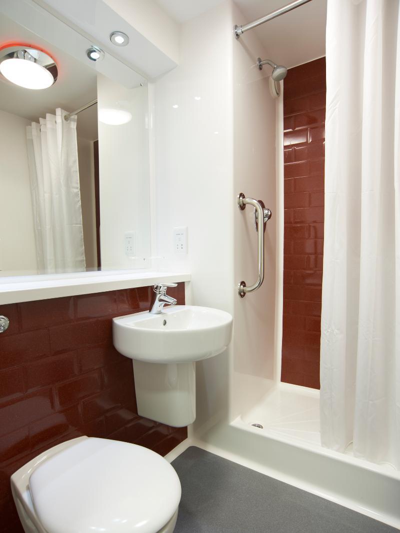 Travelodge Cardiff Central Queen Street Luaran gambar