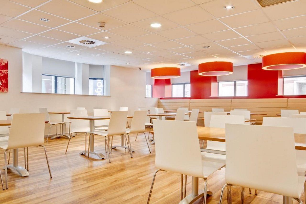 Travelodge Cardiff Central Queen Street Luaran gambar